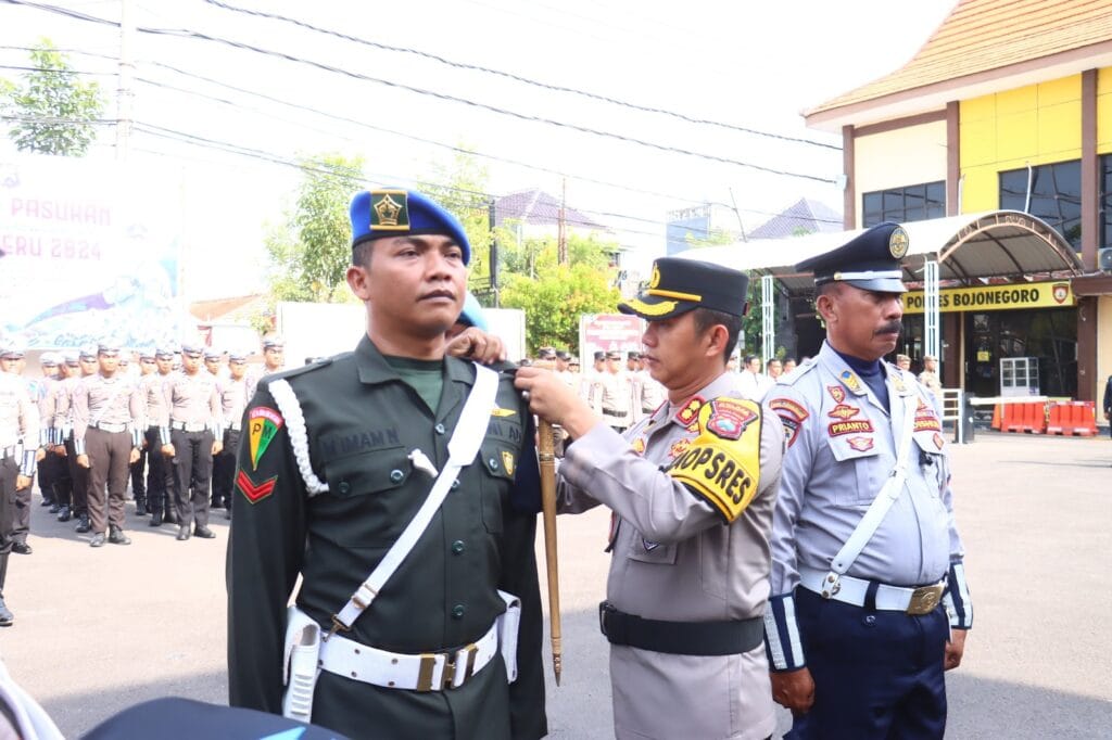 Apel Gelar Pasukan, Menandai Dimulainya Operasi Zebra Semeru 2024, di Bojonegoro