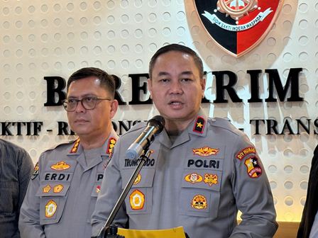 Kapolri Jenderal Listyo Sigit Prabowo Mutasi Sejumlah Pati, Termasuk 2 Kapolda Kapolri Jenderal Listyo Sigit Prabowo Mutasi Sejumlah Pati, Termasuk 2 Kapolda