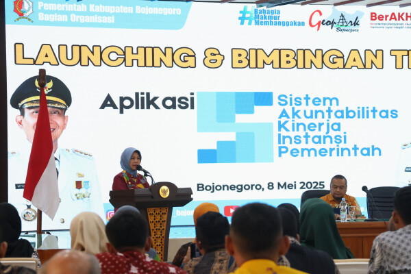 Pemkab Bojonegoro Optimis Raih Implementasi SAKIP Tingkat A Pemkab Bojonegoro Optimis Raih Implementasi SAKIP Tingkat A