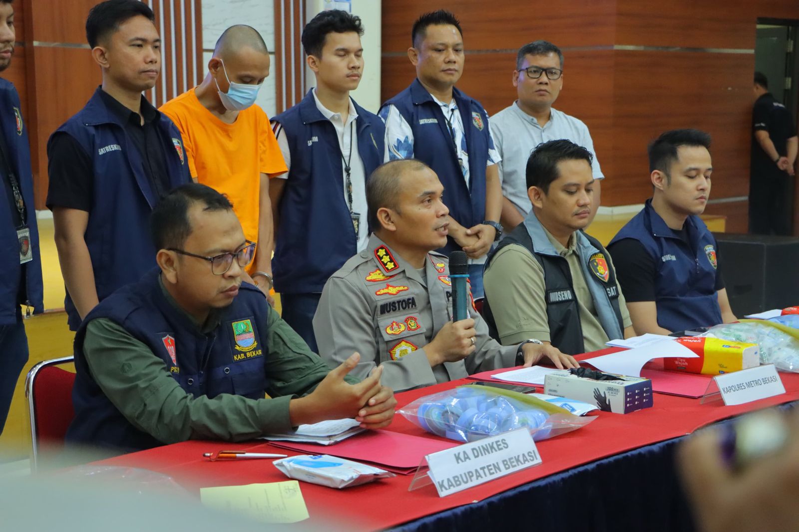 Polisi Ungkap Kasus Penjualan Air Minum Kemasan Galon Palsu