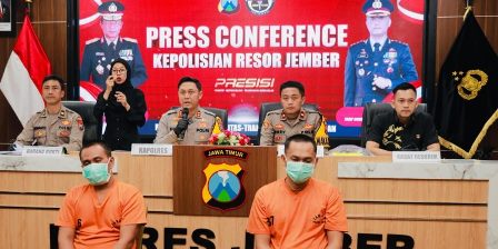 Polres Jember Berhasil Menangkap 2 Pelaku Pembunuhan, Yang Kabur Ke Malaysia Polres Jember Berhasil Menangkap 2 Pelaku Pembunuhan, Yang Kabur Ke Malaysia