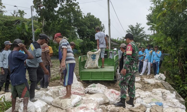 Ratusan Warga Desa Geneng, Margomulyo, Ikuti Kegiatan Pencanangan BBGRM XXII, 2025 Ratusan Warga Desa Geneng, Margomulyo, Ikuti Kegiatan Pencanangan BBGRM XXII, 2025