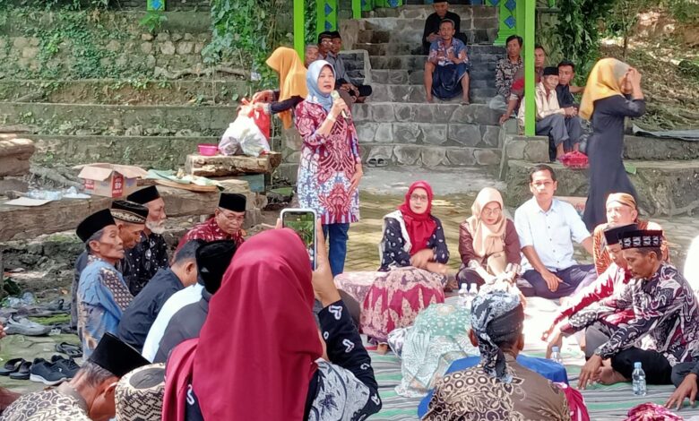 Sedekah Bumi Dusun Tretes, Desa Kedungsumber, Temayang, Dihadiri Wabup Bojonegoro Nurul Azizah Sedekah Bumi Dusun Tretes, Desa Kedungsumber, Temayang, Dihadiri Wabup Bojonegoro Nurul Azizah