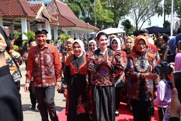 Bojonegoro Wastra Batik Festival 2025, Event Untuk Menggali Potensi Kreatif dan Menambah Kecintaan Terhadap Batik Bojonegoro Wastra Batik Festival 2025, Event Untuk Menggali Potensi Kreatif dan Menambah Kecintaan Terhadap Batik
