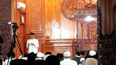 Bupati Bojonegoro H. Setyo Wahono Ikuti Sholat Idul Adha 1446 Hiriyah di Masjid Agung Darussalam, Bojonegoro Kota