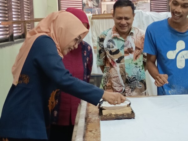 Cantika Wahono Optimis Jadikan Bojonegoro Sebagai Gerbang Batik Jawa Timur Cantika Wahono Optimis Jadikan Bojonegoro Sebagai Gerbang Batik Jawa Timur