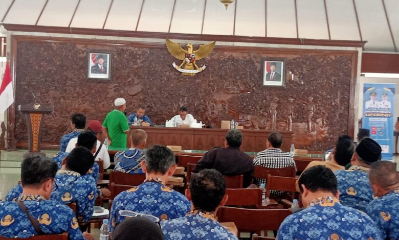 Dialog Interaktif Sapa Bupati Ke-3,Pemkab Bojonegoro Kenalkan Batik Melalui Wastra Batik Festival 2025 Dialog Interaktif Sapa Bupati Ke-3,Pemkab Bojonegoro Kenalkan Batik Melalui Wastra Batik Festival 2025