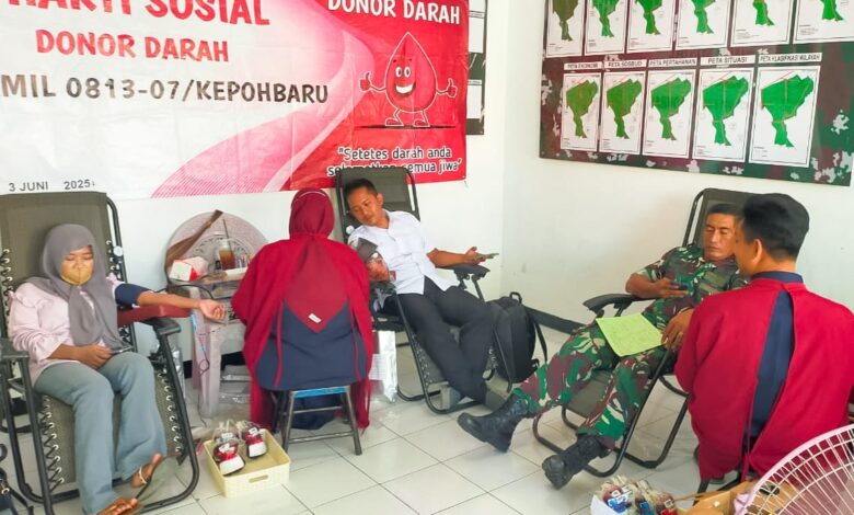 Jajaran Koramil 07/Kepohbaru Kodim 0813 Bojonegoro Gelar Bakti Sosial Donor Darah Jajaran Koramil 07/Kepohbaru Kodim 0813 Bojonegoro Gelar Bakti Sosial Donor Darah