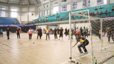 Kapolres Bojonegoro AKBP Mario Prahatinto Membuka Secara Resmi Turnamen Futsal Antar Satker dan Polsek Jajaran