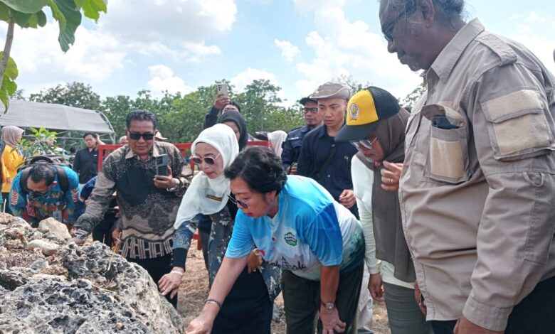 Makni Batik dan Fosil Ikan Hiu di Desa Jono, Temayang, Ikuti Penilaian Geopark Nasional 2025 Makni Batik dan Fosil Ikan Hiu di Desa Jono, Temayang, Ikuti Penilaian Geopark Nasional 2025