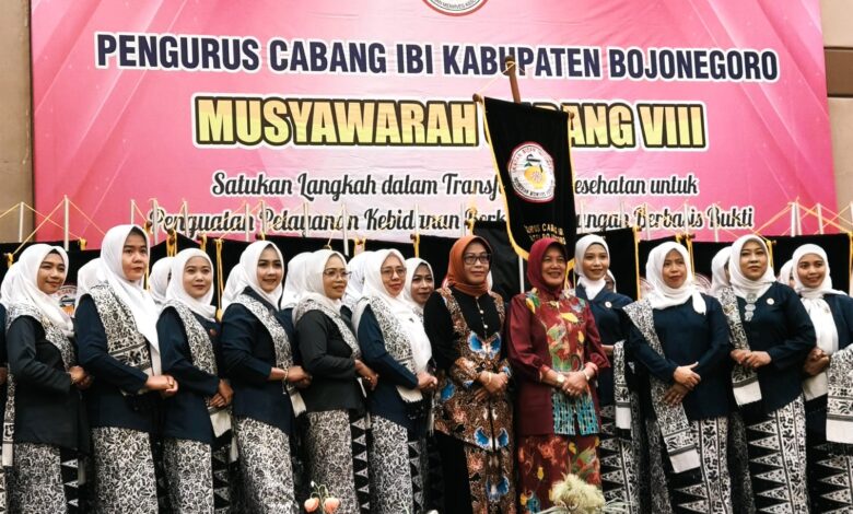 Resmi Dibuka Wabup Bojonegoro Nurul Azizah Muscab VIII IBI. Jamilatul Qomariyah Terpilih Jadi Ketua IBI Bojonegoro Periode 2025-2030 Resmi Dibuka Wabup Bojonegoro Nurul Azizah Muscab VIII IBI. Jamilatul Qomariyah Terpilih Jadi Ketua IBI Bojonegoro Periode 2025-2030