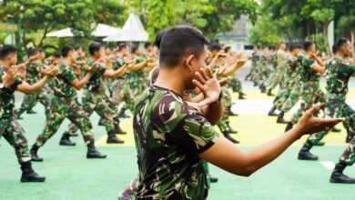 Para Prajurit Kodim 0813 Bojonegoro, Menggelar Latihan Pecak Silat Militer