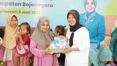 Perhatikan Gizi Balita dan Ibu Hamil, Pemkab Bojonegoro Lakukan Pemberian Makanan Tambahan (PMT), di Pendopo Kecamatan Purwosari
