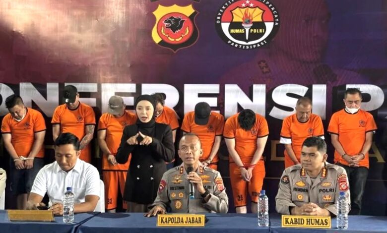 Polisi Tetapkan 44 Orang Sebagai Tersangka Kasus Judi Kasino, di Bandung Polisi Tetapkan 44 Orang Sebagai Tersangka Kasus Judi Kasino, di Bandung