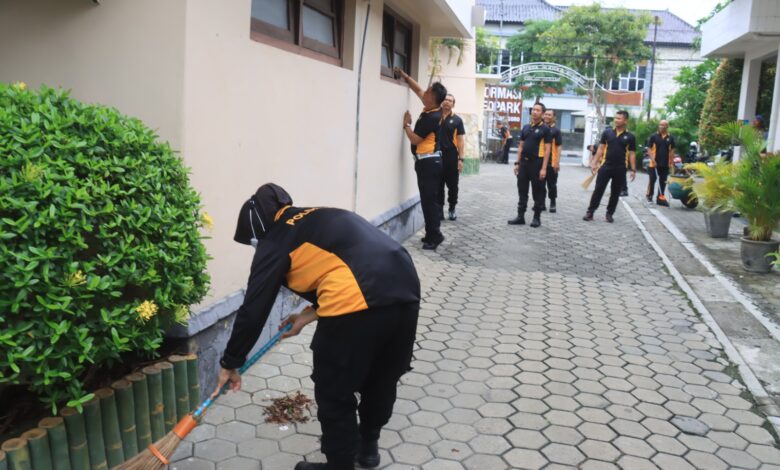 Polres Bojonegoro Gelar Bakti Religi Serentak di Berbagai Tempat Ibadah, Sambut Hari Bhayangkara Ke-79 Polres Bojonegoro Gelar Bakti Religi Serentak di Berbagai Tempat Ibadah, Sambut Hari Bhayangkara Ke-79