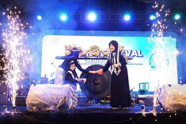 Wabup Bojonegoro Nurul Azizah Hadiri Festival Seribu Serabi, di Kelurahan Kepatihan, Bojonegoro Kota Wabup Bojonegoro Nurul Azizah Hadiri Festival Seribu Serabi, di Kelurahan Kepatihan, Bojonegoro Kota