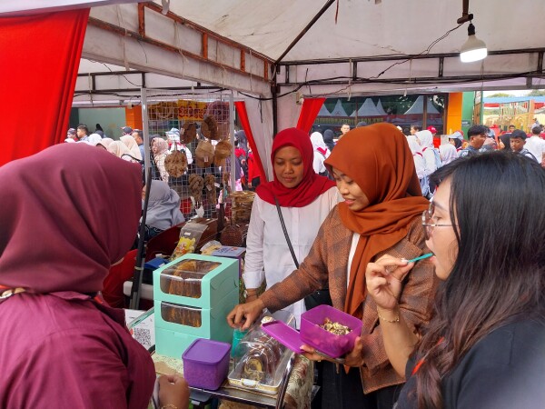 195 Stand UMKM Semarakkan Peringatan Hari Koperasi Ke-78 Jawa Timur, di Bojonegoro