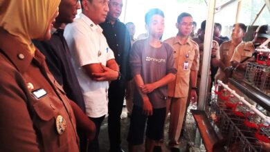 KPM Penerima Program Gayatri Desa Panemon, Sugihwaras, Ditinjau Bupati-Wabup Bojonegoro