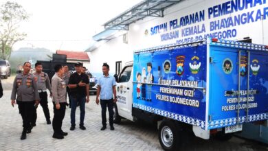 Dukung Penuh Program Gizi Anak, Kapolres Bojonegoro AKBP Afrian Satya Permadi Tinjau SPPG, di Sumodikaran, Dander