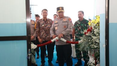 Dukung Program Makan Bergizi Gratis, Kapolda Jatim Resmikan SPPG Polres Bojonegoro, di Desa Sumodikaran, Dander