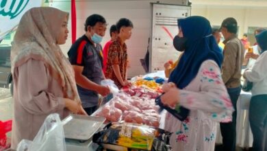 Menjaga Kestabilan Harga Beragam Kebutuhan Rumah Tangga, Pemprov Jatim Gelar Pasar Murah di Bojonegoro