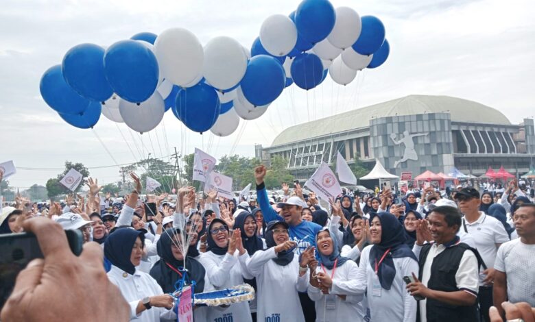 Meriahnya, Fun Walk 1000 Bidan dan Launching Senam Sehat BMM Yang Digelar IBI Cabang Bojonegoro Meriahnya, Fun Walk 1000 Bidan dan Launching Senam Sehat BMM Yang Digelar IBI Cabang Bojonegoro