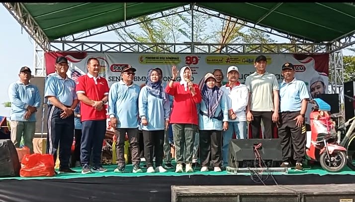 Senam BMM dan Jalan Sehat Tematik, Di Sugihwaras, Dihadiri Wabup Bojonegoro Hj Nurul Azizah Senam BMM dan Jalan Sehat Tematik, Di Sugihwaras, Dihadiri Wabup Bojonegoro Hj Nurul Azizah