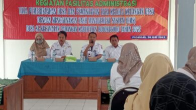 Sosialisasi Penguatan Fasilitas Administrasi Tata Pemerintahan dan Pemantapan Tata Kelola Keuangan Desa CMS, di Padangan