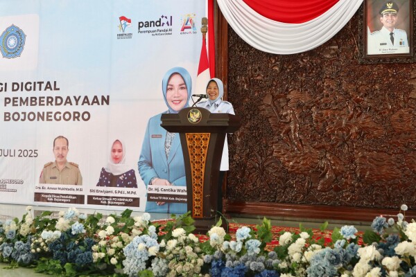 Pemkab Bojonegoro Gelar Pelatihan Digitalisasi Wujudkan SDM Pendidik Berkualitas Guna Tingkatkan IPM Pemkab Bojonegoro Gelar Pelatihan Digitalisasi Wujudkan SDM Pendidik Berkualitas Guna Tingkatkan IPM