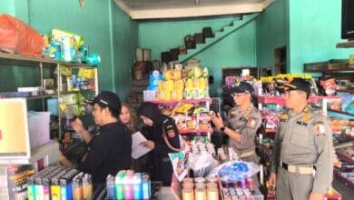 Bojonegoro Gencar Perangi Rokok Ilegal Dengan Melaksanakan Sinergi Lintas Sektor Untuk Operasi Lapangan Bojonegoro Gencar Perangi Rokok Ilegal Dengan Melaksanakan Sinergi Lintas Sektor Untuk Operasi Lapangan