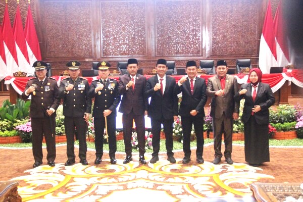 HUT Kemerdekaan RI Ke-80, Bupati Bojonegoro Setyo Wahono Ikuti Pidato Kenegaraan Presiden RI Prabowo Subianto