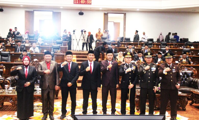 HUT Kemerdekaan RI Ke-80, Bupati Bojonegoro Setyo Wahono Ikuti Pidato Kenegaraan Presiden RI Prabowo Subianto