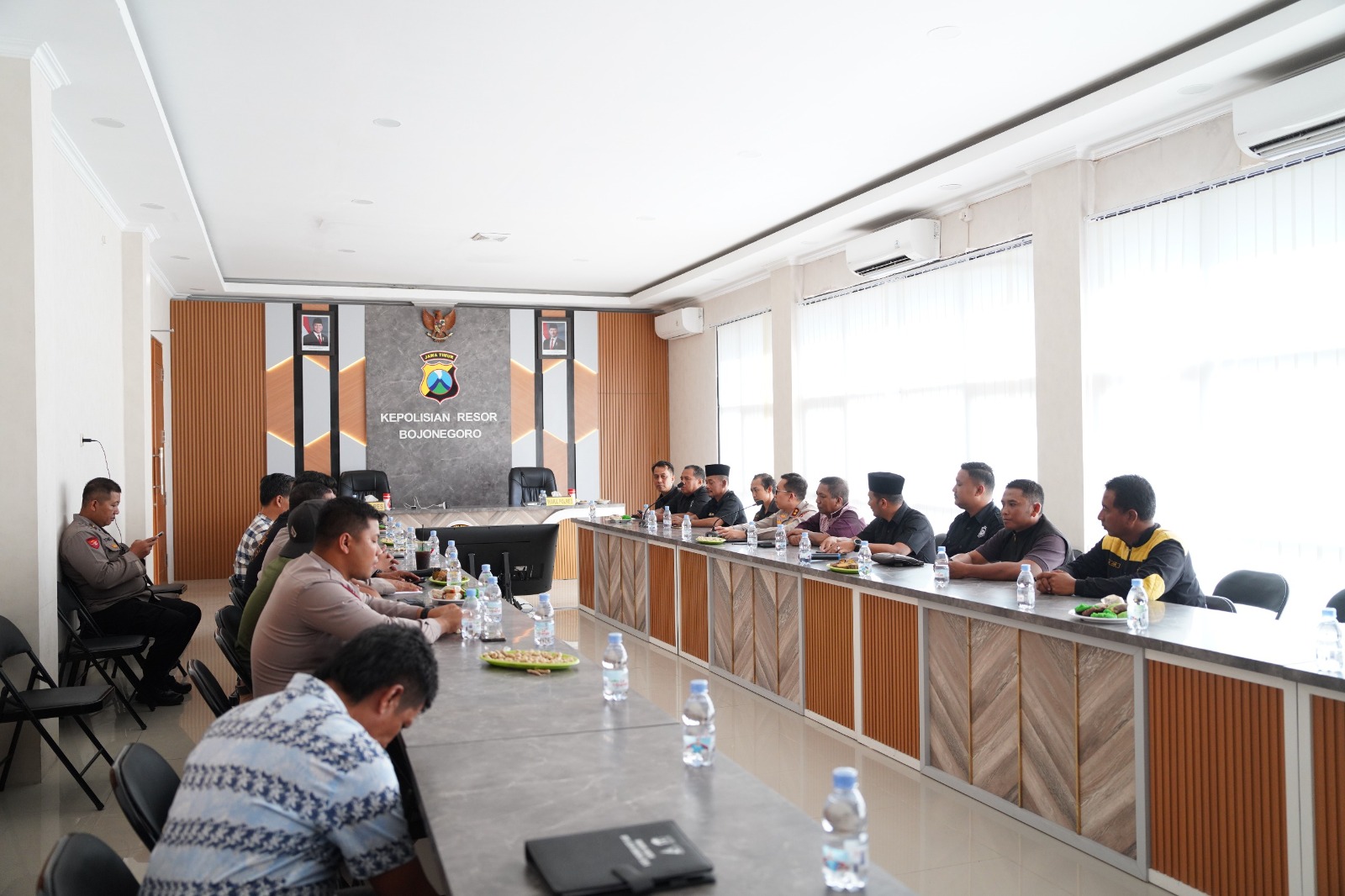 Kapolres Bojonegoro AKBP Afrian Satya Permadi dan BKP Kompak Serukan Jaga Kerukunan, Tolak Anarkisme