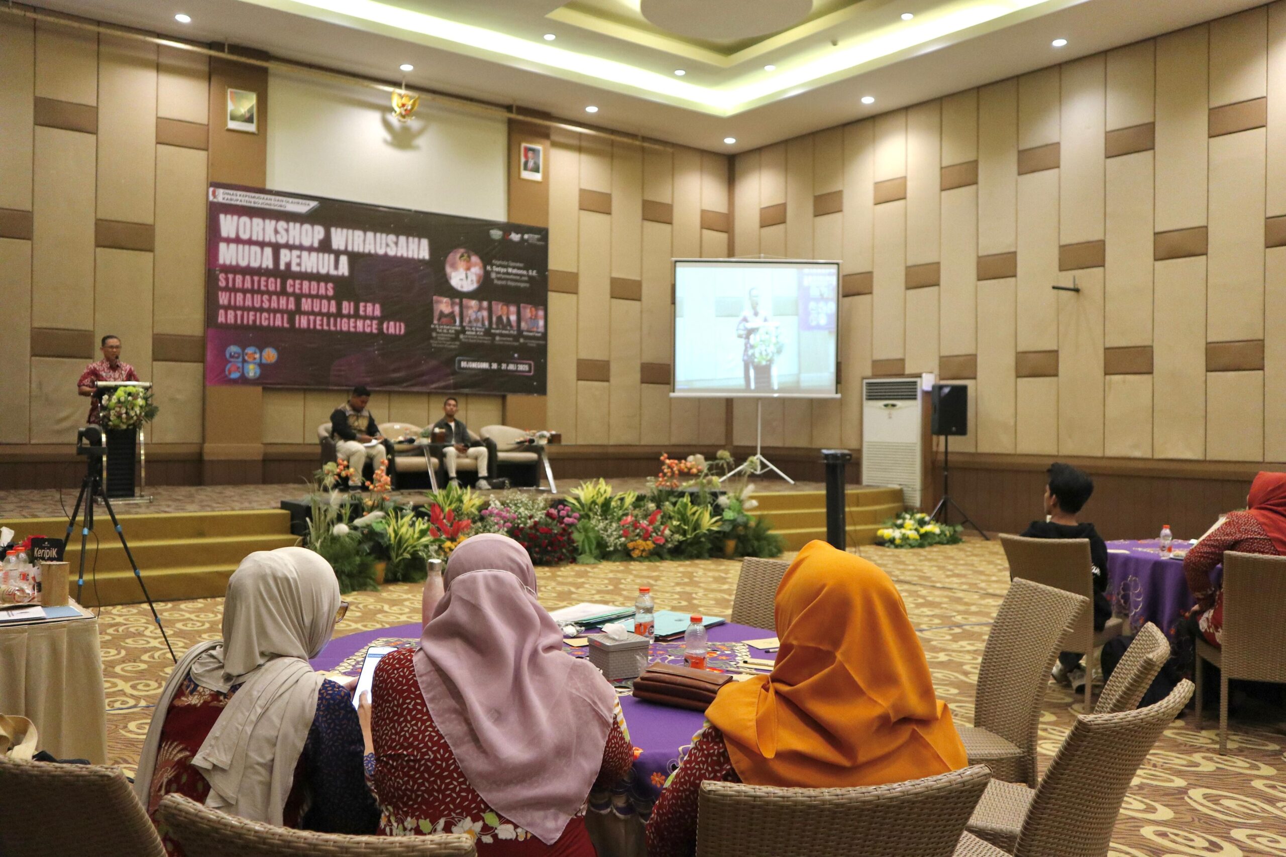Peroleh Suntikan Pengetahuan, Para Pelaku Wirausaha Muda Bojonegoro Siap Berkembang di Era Kecerdasan Buatan