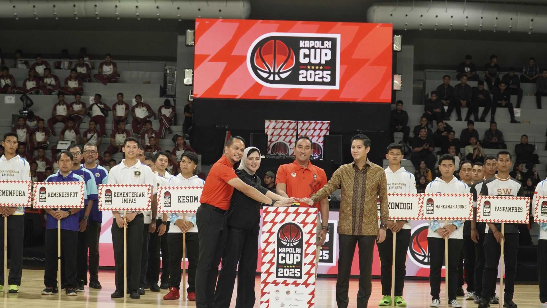 Piala Bergilir Kapolri Cup 2025 Cabor Basket Resmi Dimulai