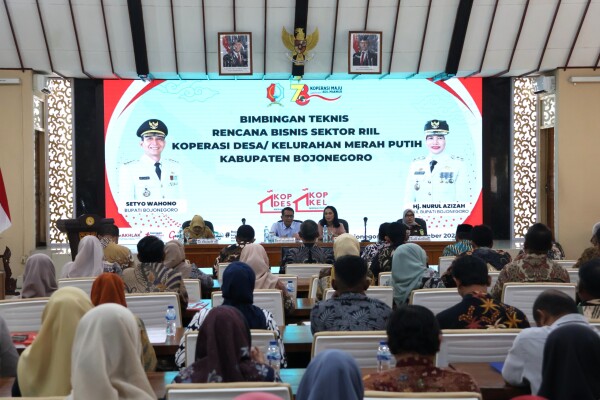 Bupati Bojonegoro Setyo Wahono: Melalui KDKMP Dorong Bisnis Sektor Riil di Desa dan Kelurahan Bupati Bojonegoro Setyo Wahono: Melalui KDKMP Dorong Bisnis Sektor Riil di Desa dan Kelurahan