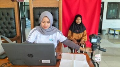 Dispendukcapil Bojonegoro Jemput Bola, Ratusan Anak Ikut Program KIA, di Desa Lengkong, Balen