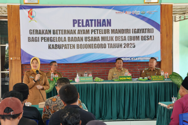 Dorong Penguatan Program Gayatri, 58 Peserta Pengelola BUM Desa Ikuti Pelatihan, di Balai Desa Ngumpakdalem, Dander Dorong Penguatan Program Gayatri, 58 Peserta Pengelola BUM Desa Ikuti Pelatihan, di Balai Desa Ngumpakdalem, Dander