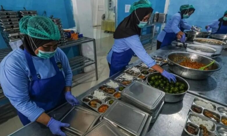 Imbas Kasus Keracunan, BGN Nonaktifkan Sementara 56 SPPG Imbas Kasus Keracunan, BGN Nonaktifkan Sementara 56 SPPG