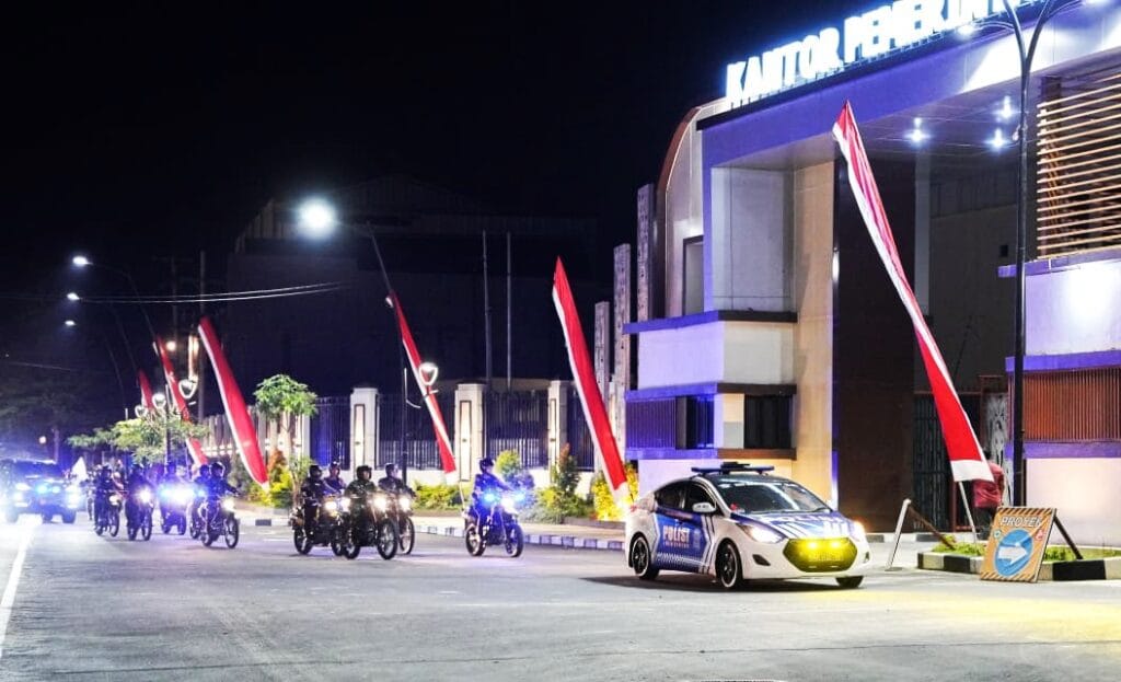 Pelihara Kamtibmas, Aparat Gabungan di Bojonegoro Gelar Patroli Skala Besar