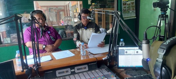 Pemkab Bojonegoro Bersama Bea Cukai Lakukan Sosialisasi “Gempur Rokok Ilegal” Melalui Radio Pemkab Bojonegoro Bersama Bea Cukai Lakukan Sosialisasi “Gempur Rokok Ilegal” Melalui Radio