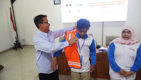 Puluhan Tenaga Kerja Konstruksi di Bojonegoro Ikuti Pelatihan dan Uji Sertifikasi Puluhan Tenaga Kerja Konstruksi di Bojonegoro Ikuti Pelatihan dan Uji Sertifikasi