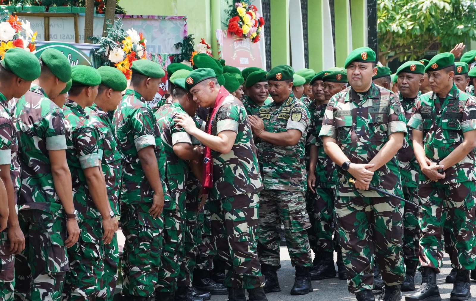 Suasana Haru, Mewarnai Pelepasan dan Penyambutan Komandan Kodim 0813 Bojonegoro