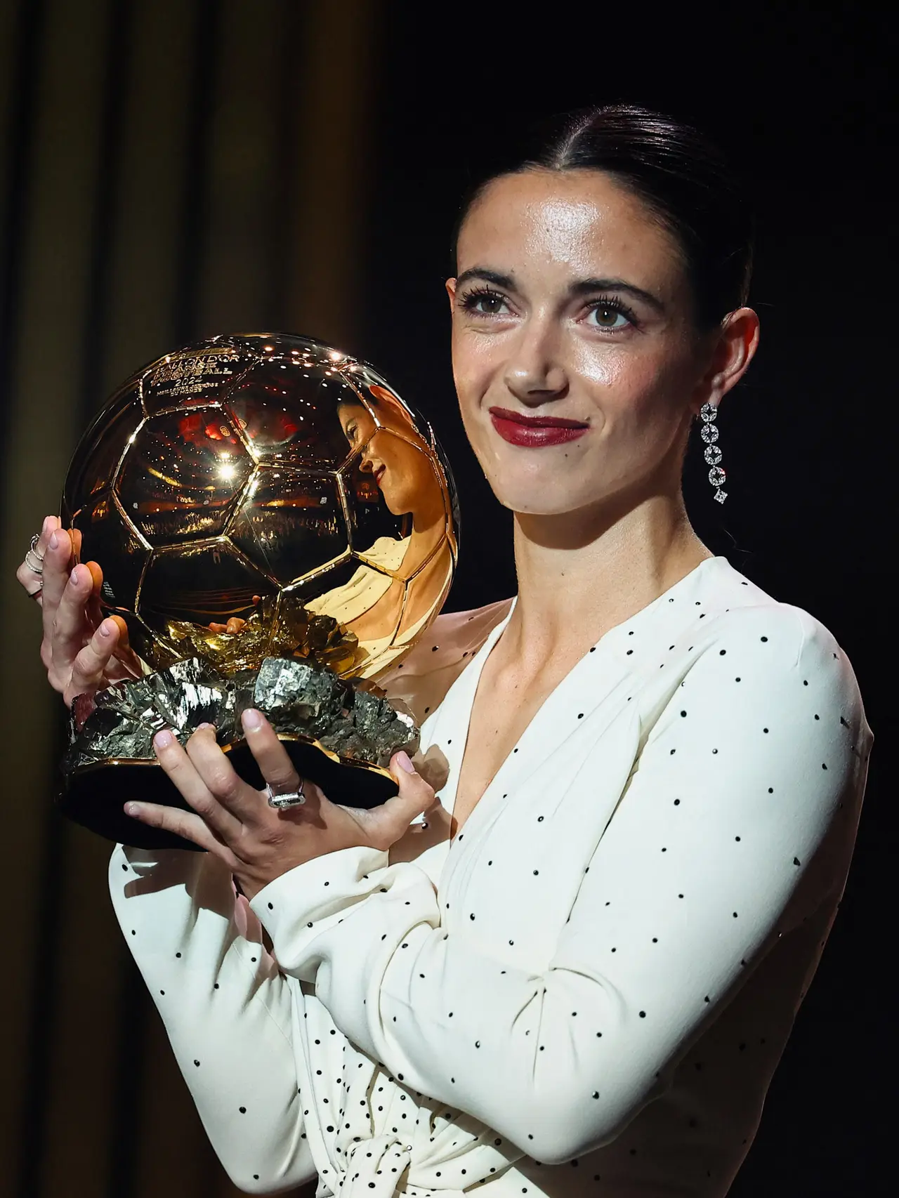Aitana Bonmati: Ratu Lapangan Tengah yang Menaklukkan Ballon d’Or Tiga Kali Beruntun, Lahir dari Tanah Para Maestro