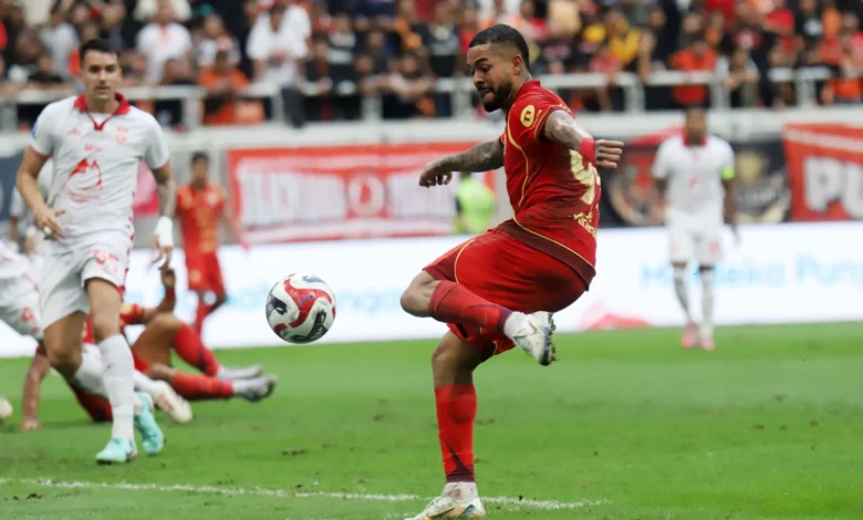 Emaxwell Souza: Mesin Gol Baru Persija Jakarta yang Mengguncang Super League 2025/2026 Emaxwell Souza: Mesin Gol Baru Persija Jakarta yang Mengguncang Super League 2025/2026