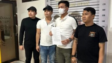 Kasus Dugaan Penganiayaan Victor Luiz Berakhir Damai: Mediasi Kekeluargaan Hasilkan Senyum dan Jabat Tangan Kasus Dugaan Penganiayaan Victor Luiz Berakhir Damai: Mediasi Kekeluargaan Hasilkan Senyum dan Jabat Tangan