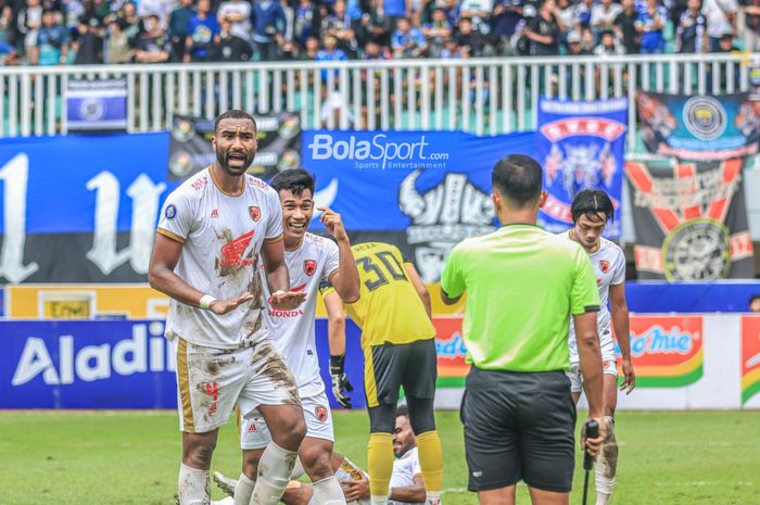 "Liga Terbaik Dunia," Sindir Yuran Fernandes Usai Kekalahan PSM Makassar dari Persita Tangerang "Liga Terbaik Dunia," Sindir Yuran Fernandes Usai Kekalahan PSM Makassar dari Persita Tangerang