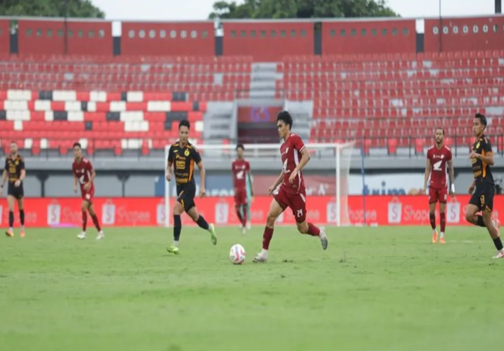 PSM Makassar Hadapi Persija Jakarta Tanpa Kehadiran Alex Tanque Akibat Sanksi Kartu Merah