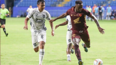 PSM Makassar Raih Kemenangan Perdana di Super League: Aksi Memukau Savio dan Sundulan Maut Kamara Bawa Juku Eja Taklukkan Persija! PSM Makassar Raih Kemenangan Perdana di Super League: Aksi Memukau Savio dan Sundulan Maut Kamara Bawa Juku Eja Taklukkan Persija!