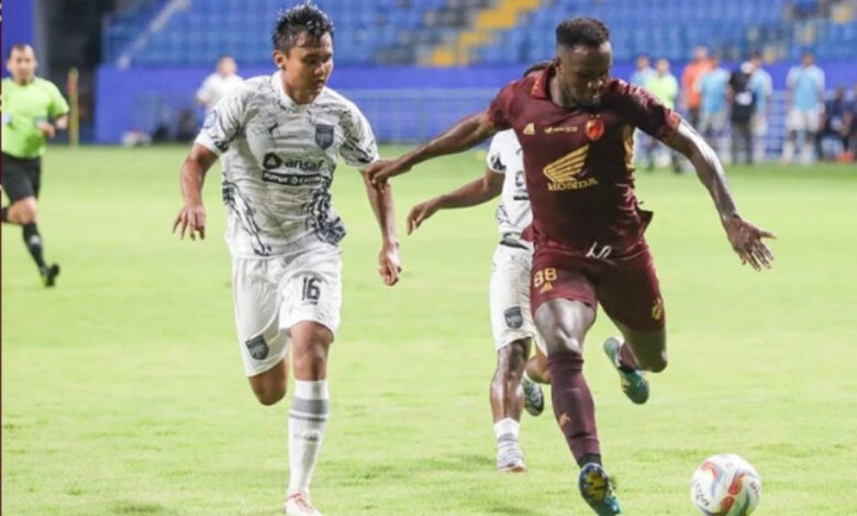 PSM Makassar Raih Kemenangan Perdana di Super League: Aksi Memukau Savio dan Sundulan Maut Kamara Bawa Juku Eja Taklukkan Persija! PSM Makassar Raih Kemenangan Perdana di Super League: Aksi Memukau Savio dan Sundulan Maut Kamara Bawa Juku Eja Taklukkan Persija!